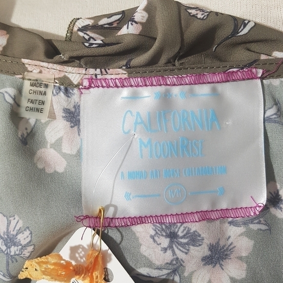 California Moonrise Floral Frill Wrap Blouse with Bell Sleeves - Picture 8 of 16